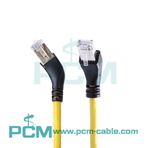 Cablu patch RJ45 ecranat CAT5E la 45 de grade